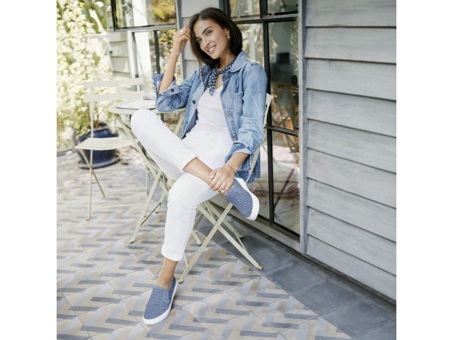 vionic midi perf slip on